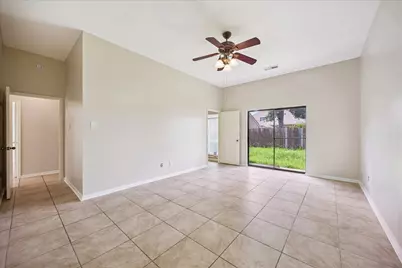 8018 Cobblefield Lane, Houston, TX 77071 - Photo 9