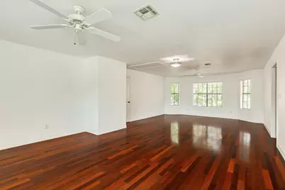 113 Rosewood Street, Lake Jackson, TX 77566 - Photo 33