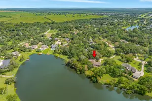 113 Rosewood St, Lake Jackson, TX 77566 - Photo 7