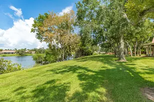 113 Rosewood St, Lake Jackson, TX 77566 - Photo 47