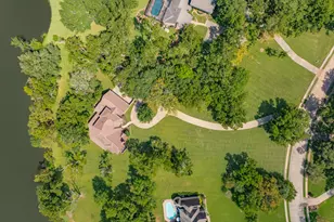 113 Rosewood St, Lake Jackson, TX 77566 - Photo 3