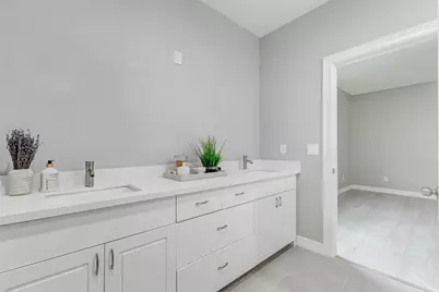 6705 Roanoke St, Houston, TX 77028 - Photo 29