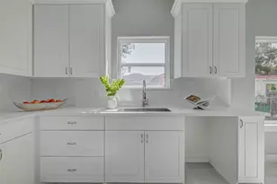 6705 Roanoke St, Houston, TX 77028 - Photo 5