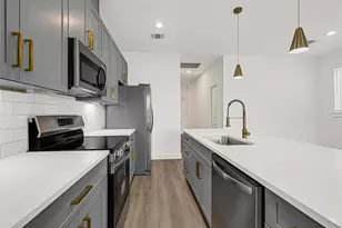 409 Alvia Run Ln, Houston, TX 77018 - Photo 7