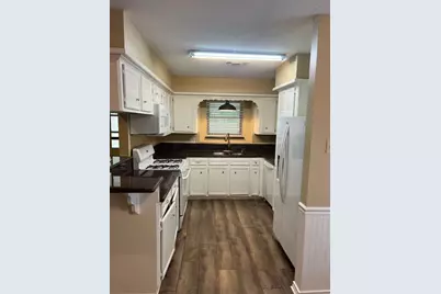 602 Briarclift Lane, Baytown, TX 77521 - Photo 3