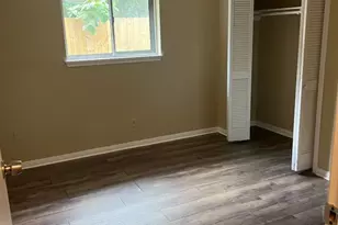 602 Briarclift Ln, Baytown, TX 77521 - Photo 9