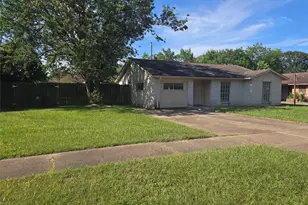 4814 Tidewater Dr, Houston, TX 77045 - Photo 3
