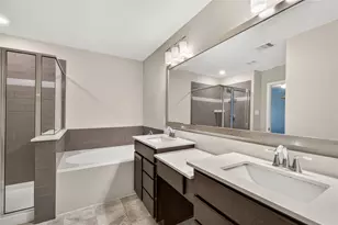 10214 Pinewood Fox Dr, Houston, TX 77080 - Photo 39