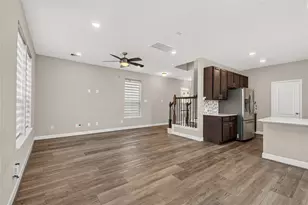 10214 Pinewood Fox Dr, Houston, TX 77080 - Photo 13