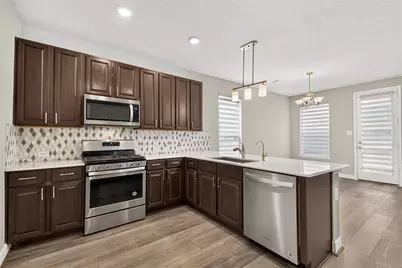 10214 Pinewood Fox Drive, Houston, TX 77080 - Photo 19