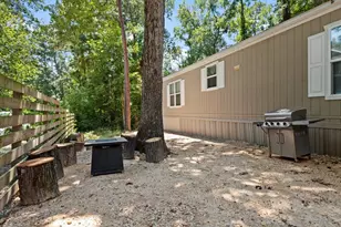 211 Woodstock, Livingston, TX 77351 - Photo 31