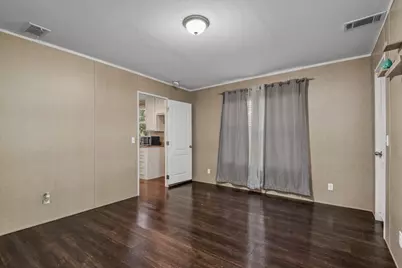 211 Woodstock, Livingston, TX 77351 - Photo 19