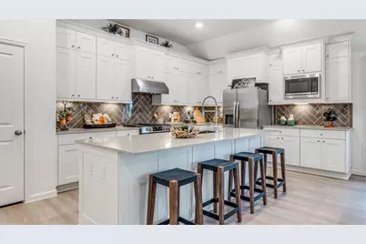 2819 Ravine Bluffs Court, League City, TX 77573 - Photo 13