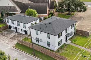 2002 Barbee St, Houston, TX 77004 - Photo 3