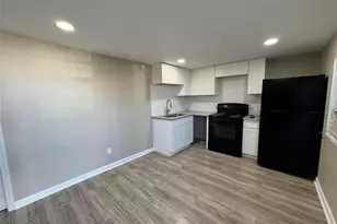 2002 Barbee St, Houston, TX 77004 - Photo 7