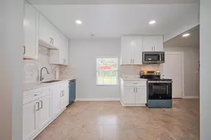 52 Penway St, Houston, TX 77022 - Photo 3