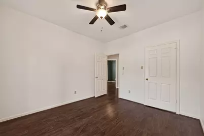 15306 Greenleaf Lane, Houston, TX 77062 - Photo 29