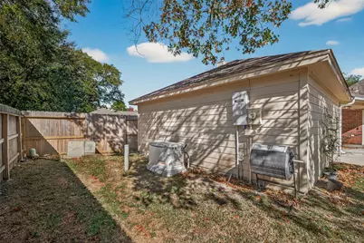 15306 Greenleaf Lane, Houston, TX 77062 - Photo 49