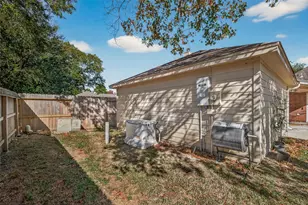 15306 Greenleaf Ln, Houston, TX 77062 - Photo 49