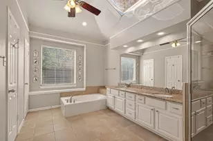 15306 Greenleaf Ln, Houston, TX 77062 - Photo 39