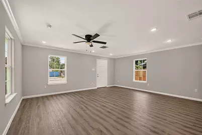 7414 S Hall Street, Houston, TX 77028 - Photo 5