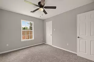 7414 S Hall St, Houston, TX 77028 - Photo 19