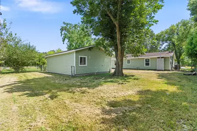 3004 Melody Drive, La Marque, TX 77568 - Photo 17