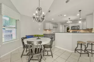 2910 Queen Victoria St, Pearland, TX 77581 - Photo 7