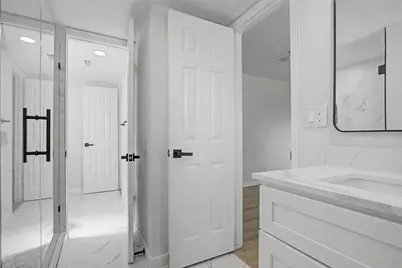1938 Barnsley Lane, Houston, TX 77088 - Photo 9