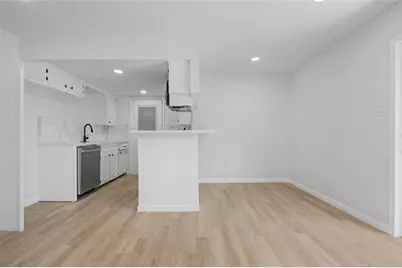 1938 Barnsley Lane, Houston, TX 77088 - Photo 3