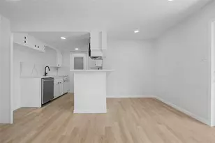 1938 Barnsley Ln, Houston, TX 77088 - Photo 3