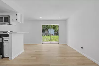 1938 Barnsley Lane, Houston, TX 77088 - Photo 5