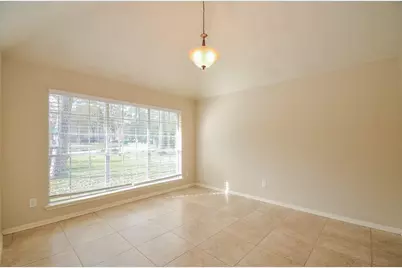 102 N Hollylaurel Circle, The Woodlands, TX 77382 - Photo 7