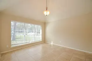 102 N Holly Laurel Cir, The Woodlands, TX 77382 - Photo 7