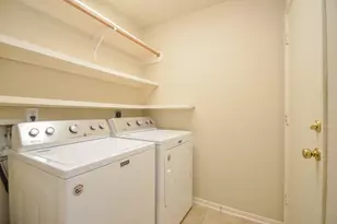 102 N Holly Laurel Cir, The Woodlands, TX 77382 - Photo 31