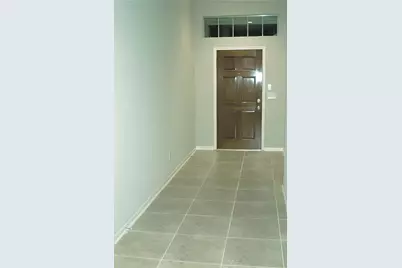 102 N Hollylaurel Circle, The Woodlands, TX 77382 - Photo 3