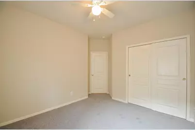 102 N Hollylaurel Circle, The Woodlands, TX 77382 - Photo 27