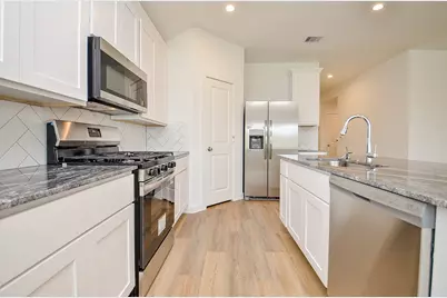 2530 Ocean Jasper Drive, Iowa Colony, TX 77583 - Photo 25