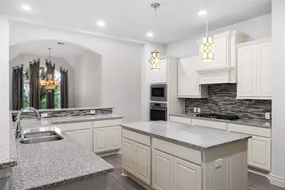 3920 Pinecrest Peak Drive, Spring, TX 77386 - Photo 19