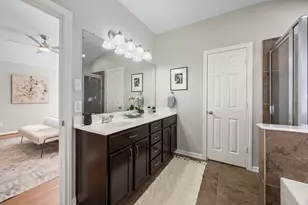 10045 Hillside Bayou Dr, Houston, TX 77080 - Photo 13