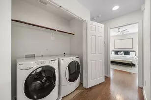 10045 Hillside Bayou Dr, Houston, TX 77080 - Photo 17