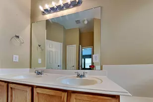 719 Chase View Dr, Bacliff, TX 77518 - Photo 9