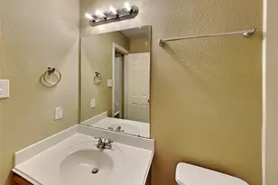 719 Chase View Dr, Bacliff, TX 77518 - Photo 13