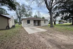 1824 Reese St, Liberty, TX 77575 - Photo 3