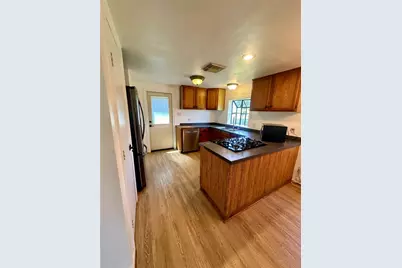 124 7th Street, San Leon, TX 77539 - Photo 5