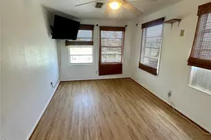 124 7th St, San Leon, TX 77539 - Photo 9