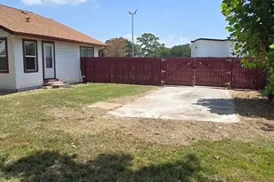 417 E Jack St, Baytown, TX 77520 - Photo 31