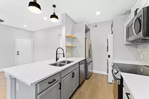2626 Holly Hall St, Houston, TX 77054 - Photo 5
