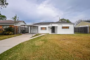 4905 Paradise Ln, Houston, TX 77048 - Photo 3