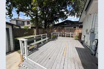 205 E 24th Street, Houston, TX 77008 - Photo 11
